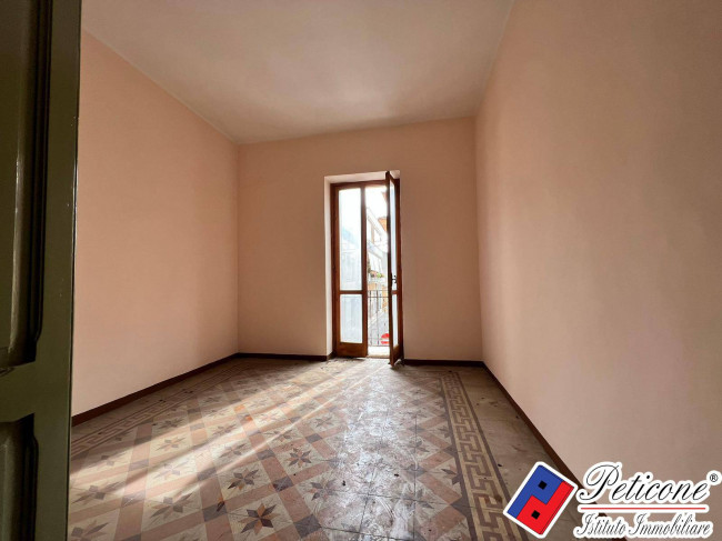 APPARTAMENTO con BALCONE VISTA PIAZZA