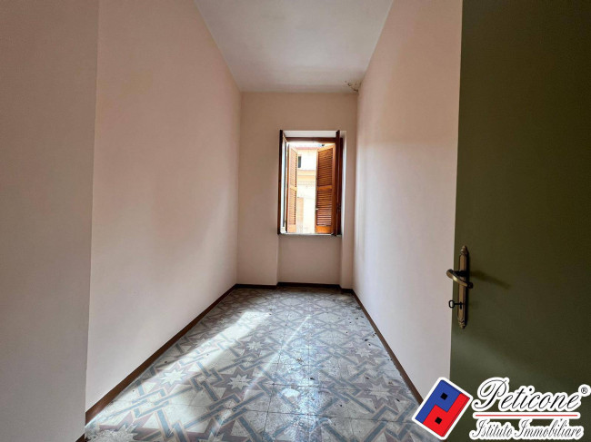 APPARTAMENTO con BALCONE VISTA PIAZZA