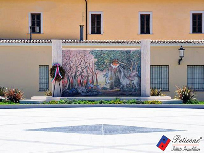 APPARTAMENTO con BALCONE VISTA PIAZZA