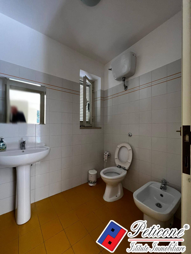 VILLA PRESTIGIOSA IMMERSA NEL VERDE