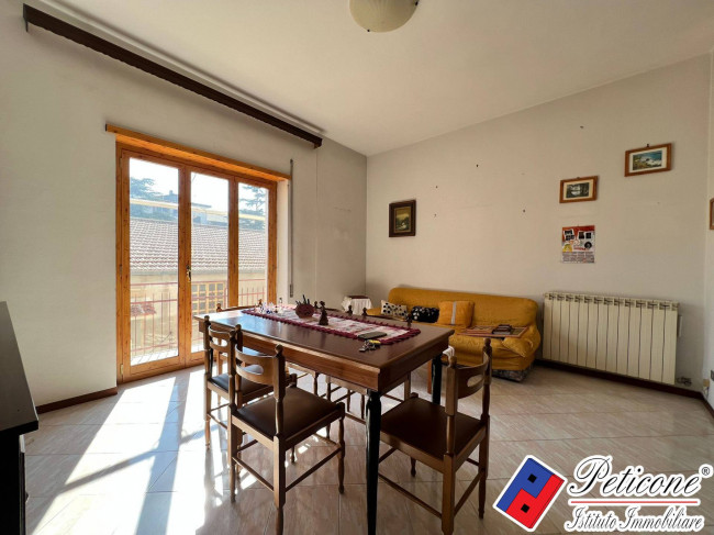 AMPIO APPARTAMENTO al 2° PIANO in PIENO CENTRO