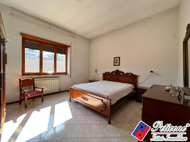 AMPIO APPARTAMENTO al 2° PIANO in PIENO CENTRO