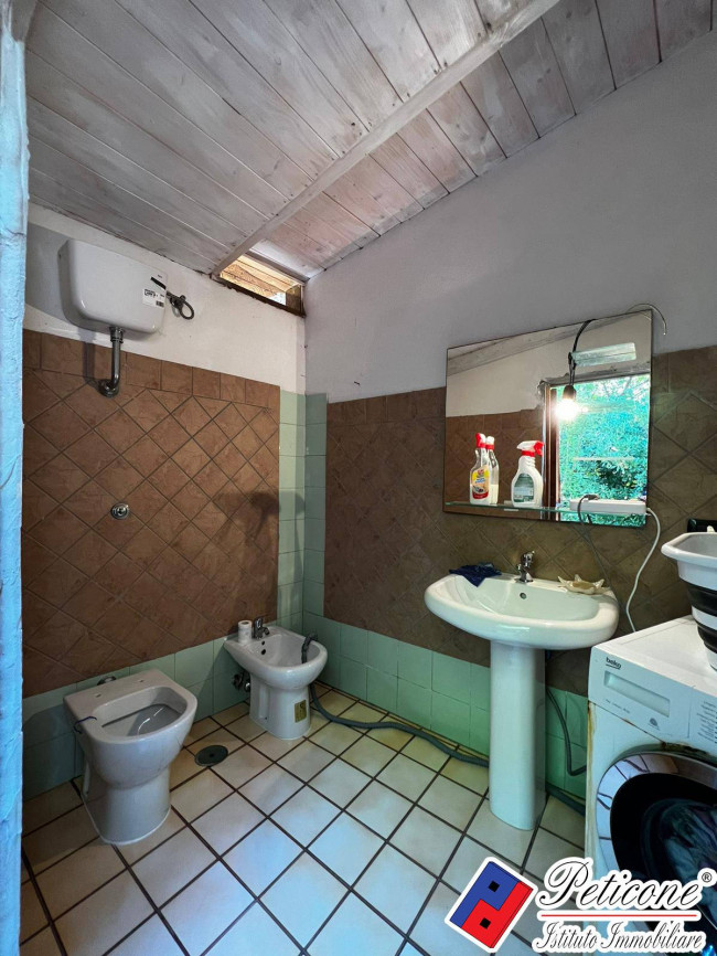 VILLA UNICA IMMERSA NEL VERDE