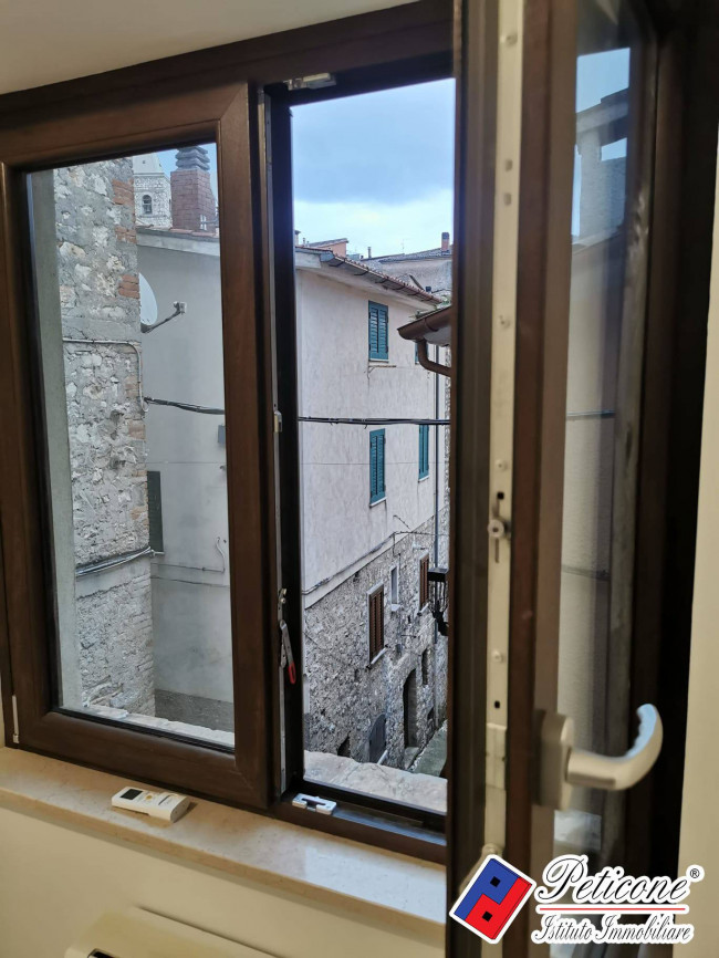 Appartamento Ristrutturato con Corte Comune