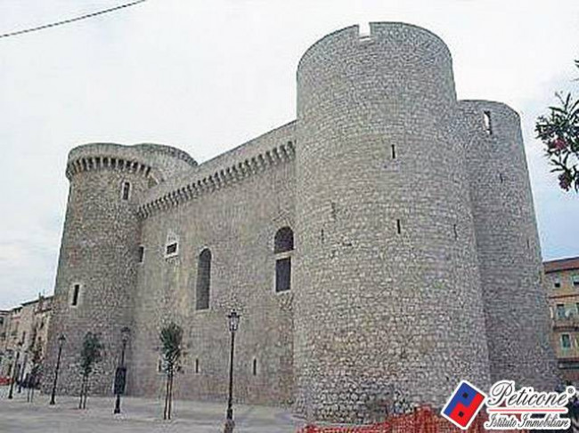 APPARTAMENTO A RENDITA CON MANSARDA