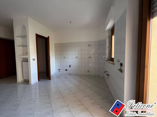 APPARTAMENTO 1°PIANO con POSTO AUTO, MAGAZZINO e ASCENSORE
