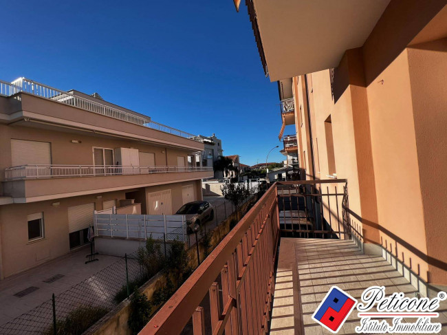 APPARTAMENTO 1°PIANO con POSTO AUTO, MAGAZZINO e ASCENSORE