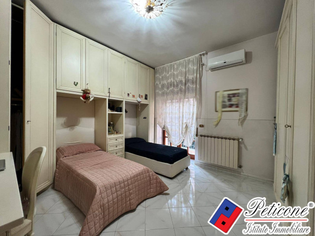 APPARTAMENTO 1°PIANO CON GARAGE- ZONA LICEO CLASSICO