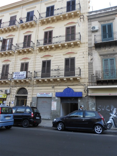 Fondo commerciale in vendita a Noce, Palermo (PA)