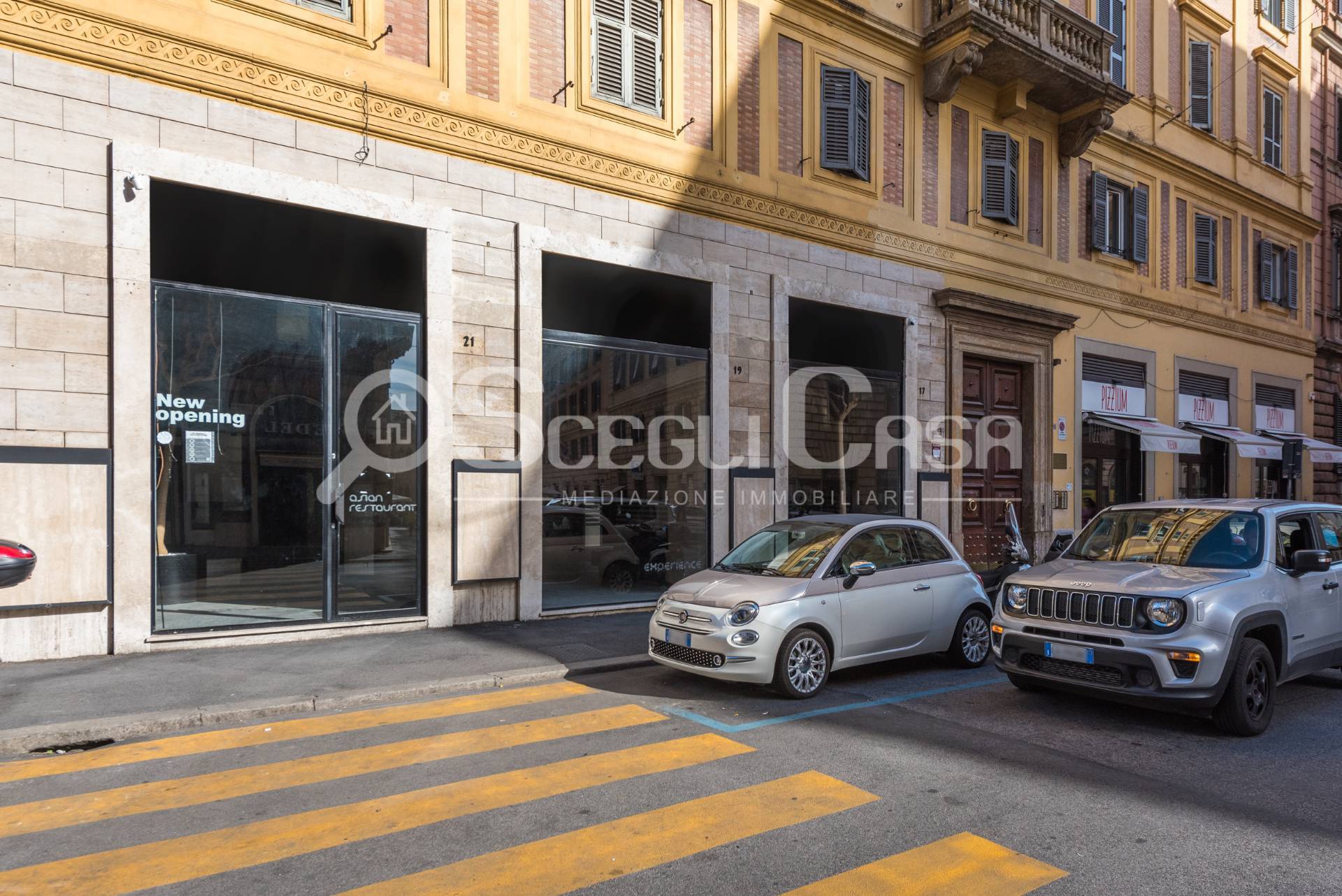 Fondo commerciale in affitto a Repubblica, Roma (RM)