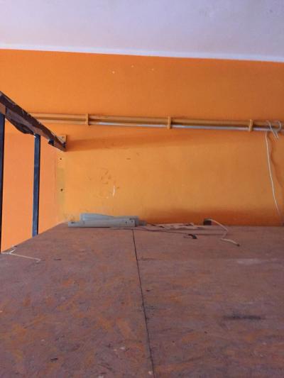 Locale commerciale in vendita