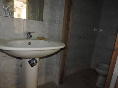 Locale commerciale in vendita