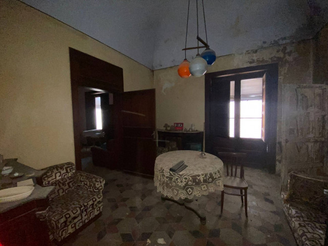 Stabile/Palazzo in vendita