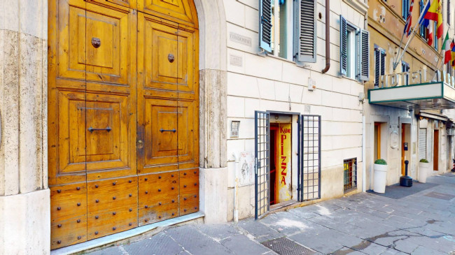 Fondo commerciale in vendita a Centro Storico, Roma (RM)