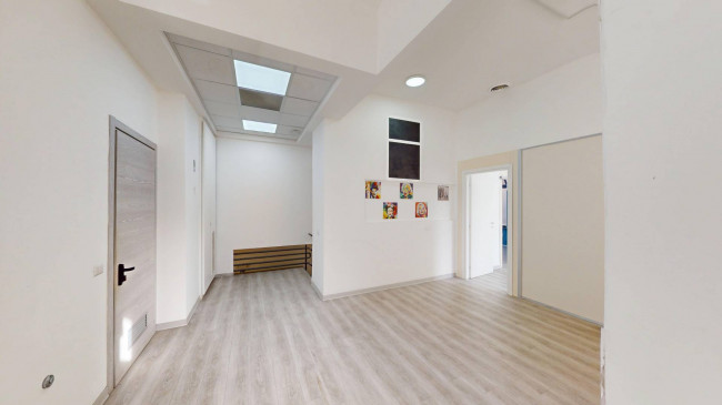 Locale commerciale in affitto