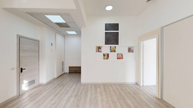 Locale commerciale in affitto