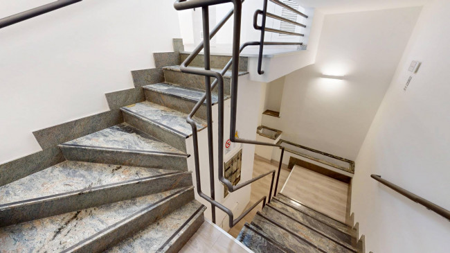 Locale commerciale in affitto