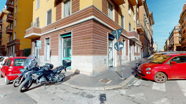 Locale commerciale in affitto