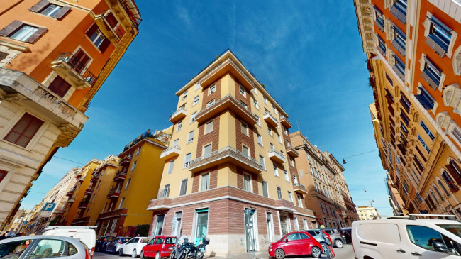 Locale commerciale in affitto