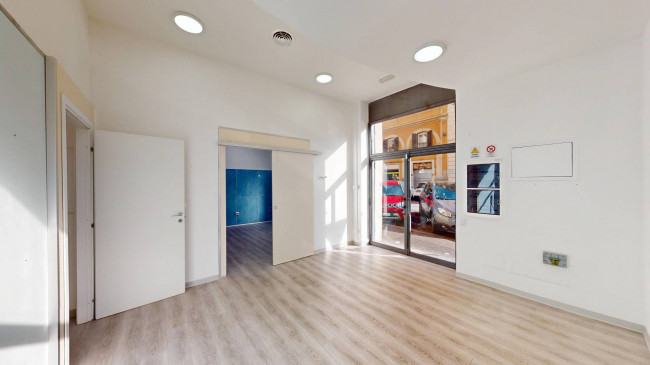 Locale commerciale in affitto