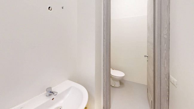 Locale commerciale in affitto