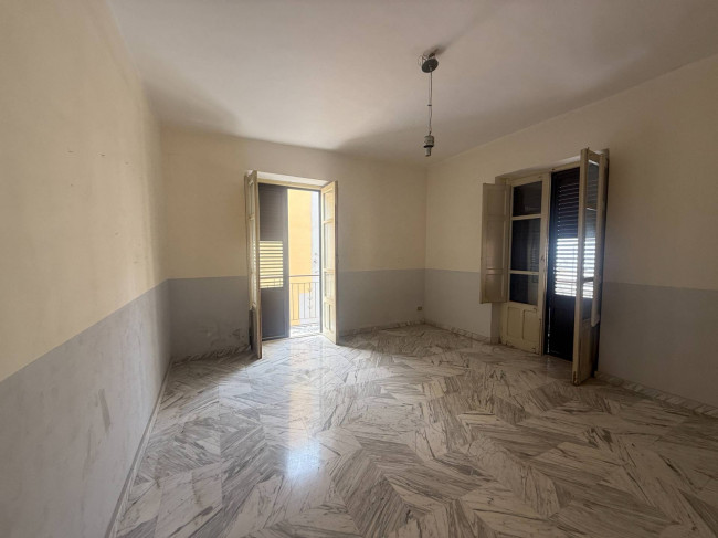 Stabile/Palazzo in vendita