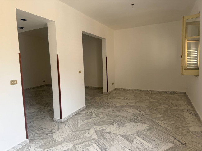 Stabile/Palazzo in vendita