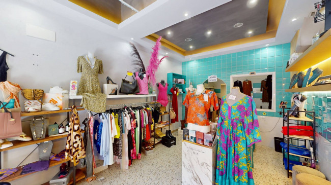 Locale commerciale in affitto