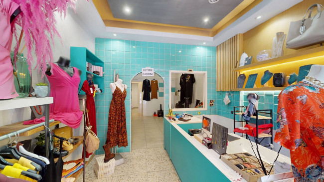 Locale commerciale in affitto
