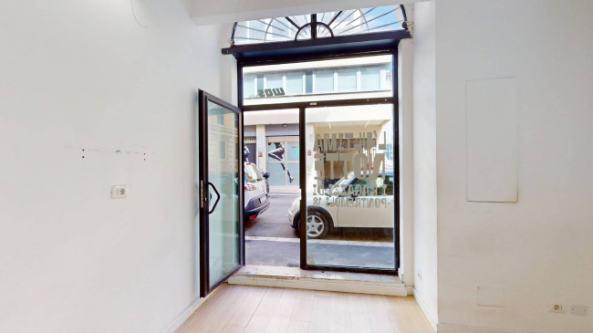 Locale commerciale in affitto