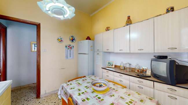 >5 locali in vendita
