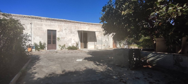 Casa singola in vendita