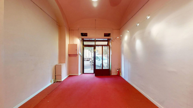 Locale commerciale in affitto