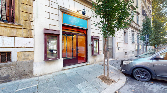 Locale commerciale in affitto