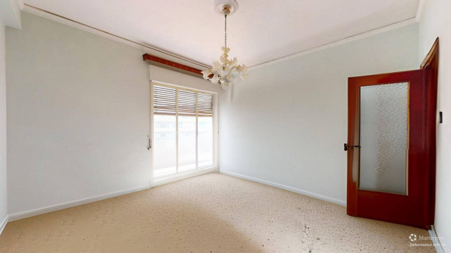 >5 locali in vendita