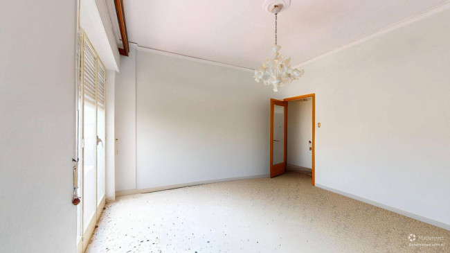 >5 locali in vendita