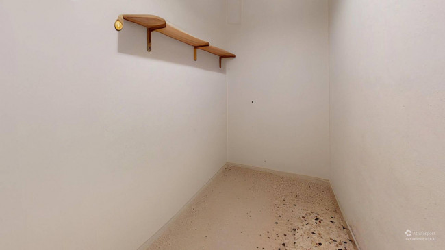 >5 locali in vendita