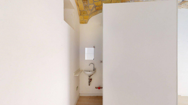 Locale commerciale in affitto