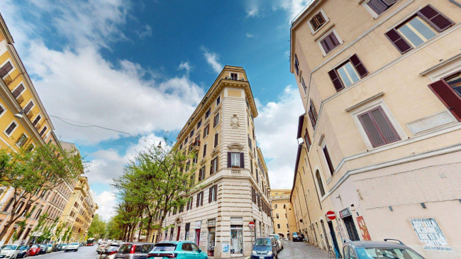 Locale commerciale in affitto