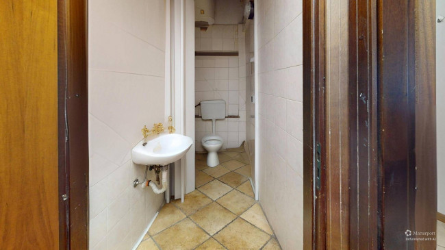 Locale commerciale in affitto