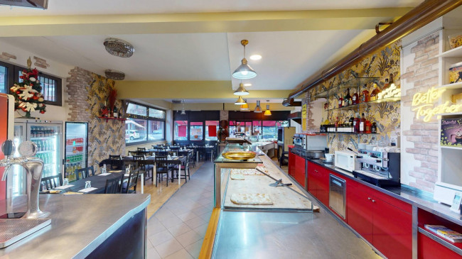 Attività commerciale in vendita