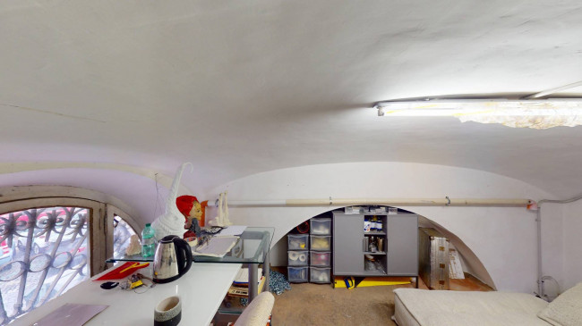 Locale commerciale in affitto