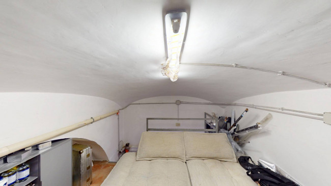 Locale commerciale in affitto