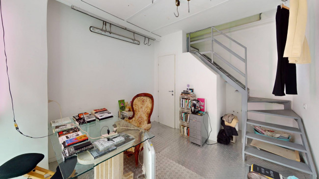 Locale commerciale in affitto