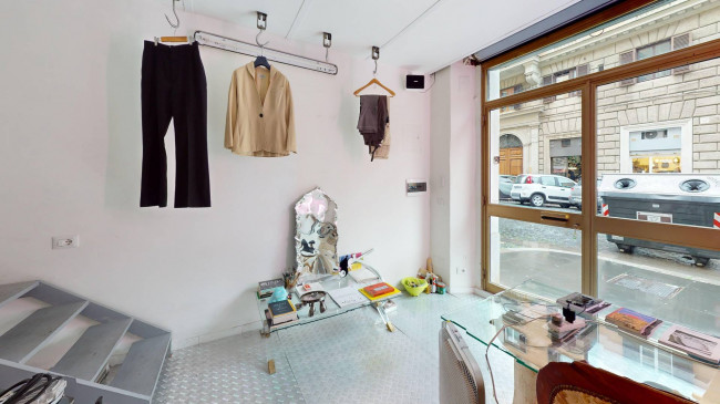 Locale commerciale in affitto