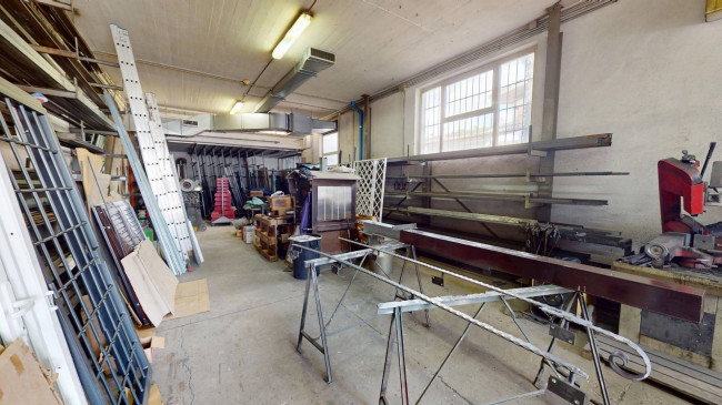 Locale commerciale in affitto