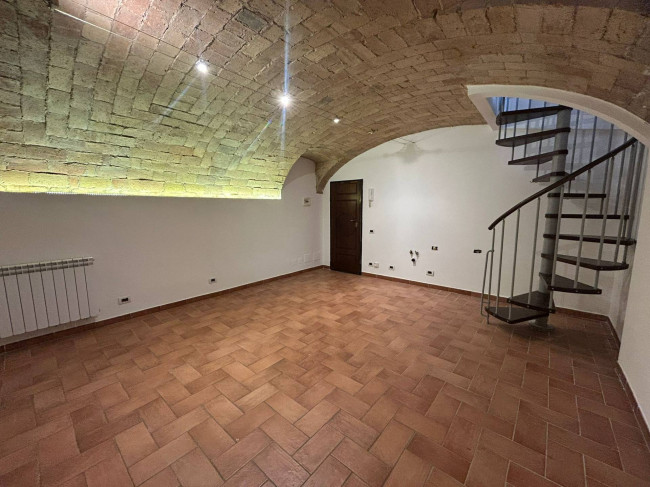 Trilocale in vendita