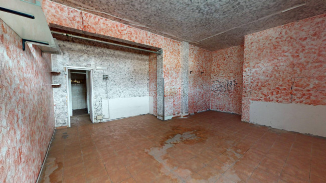 Locale commerciale in vendita