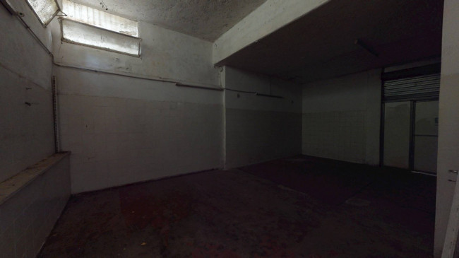 Locale commerciale in vendita