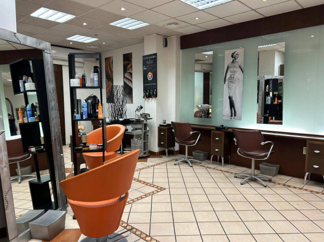 Attività commerciale in vendita